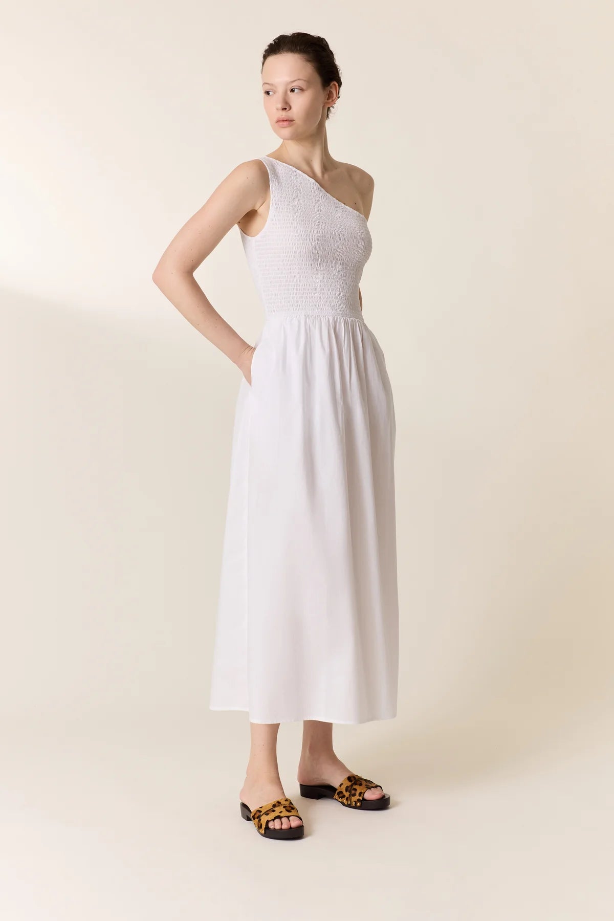 ROBE RAHUL PLN leon et Harper