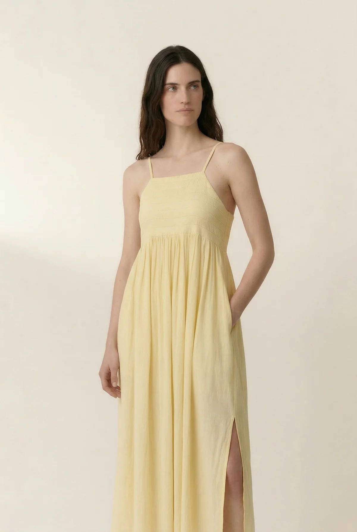 ROBE ROMEE PLN Leon Harper