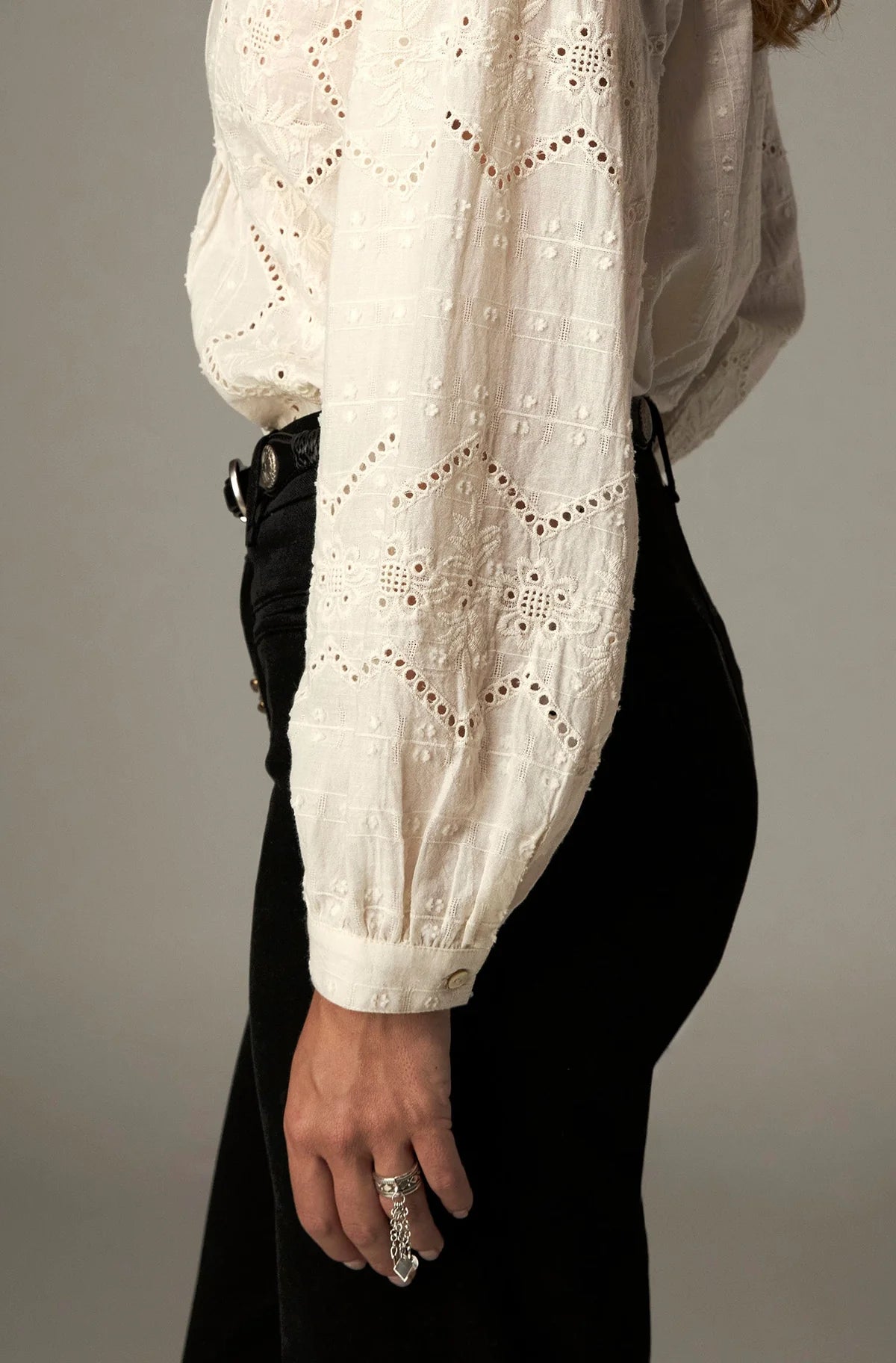 RENATA BLOUSE Maison Hôtel 
CHANTILLY